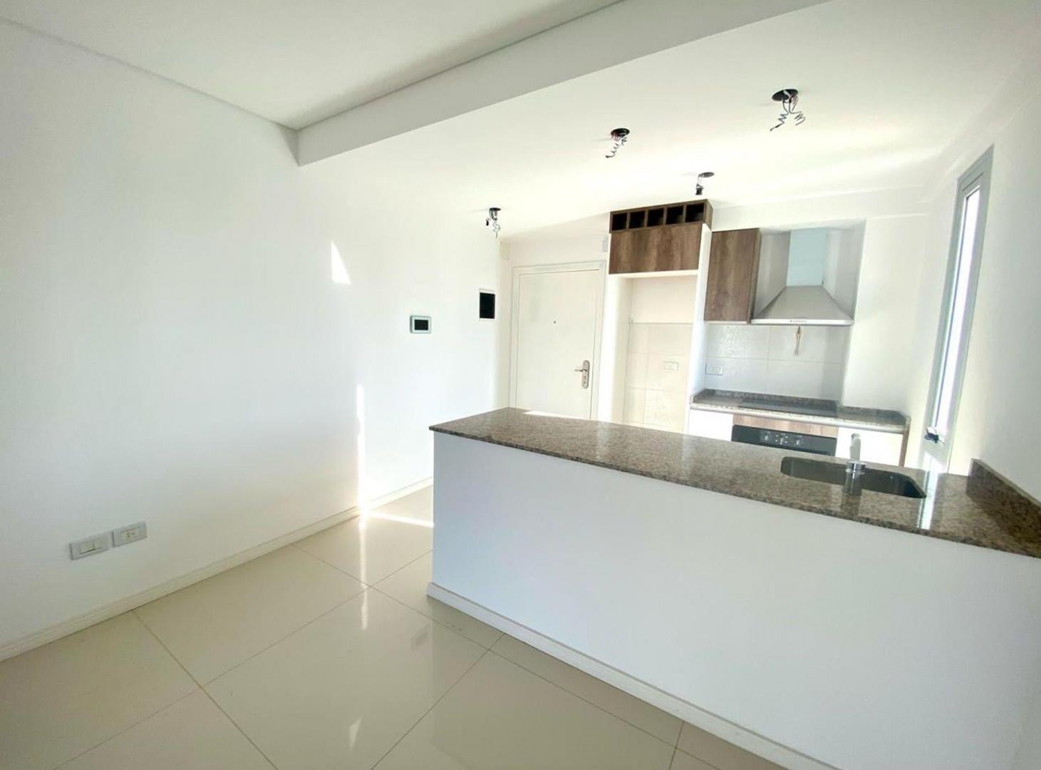 Foto de VENTA DEPARTAMENTO 1 AMBIENTE A ESTRENAR WILDE, imagen 2