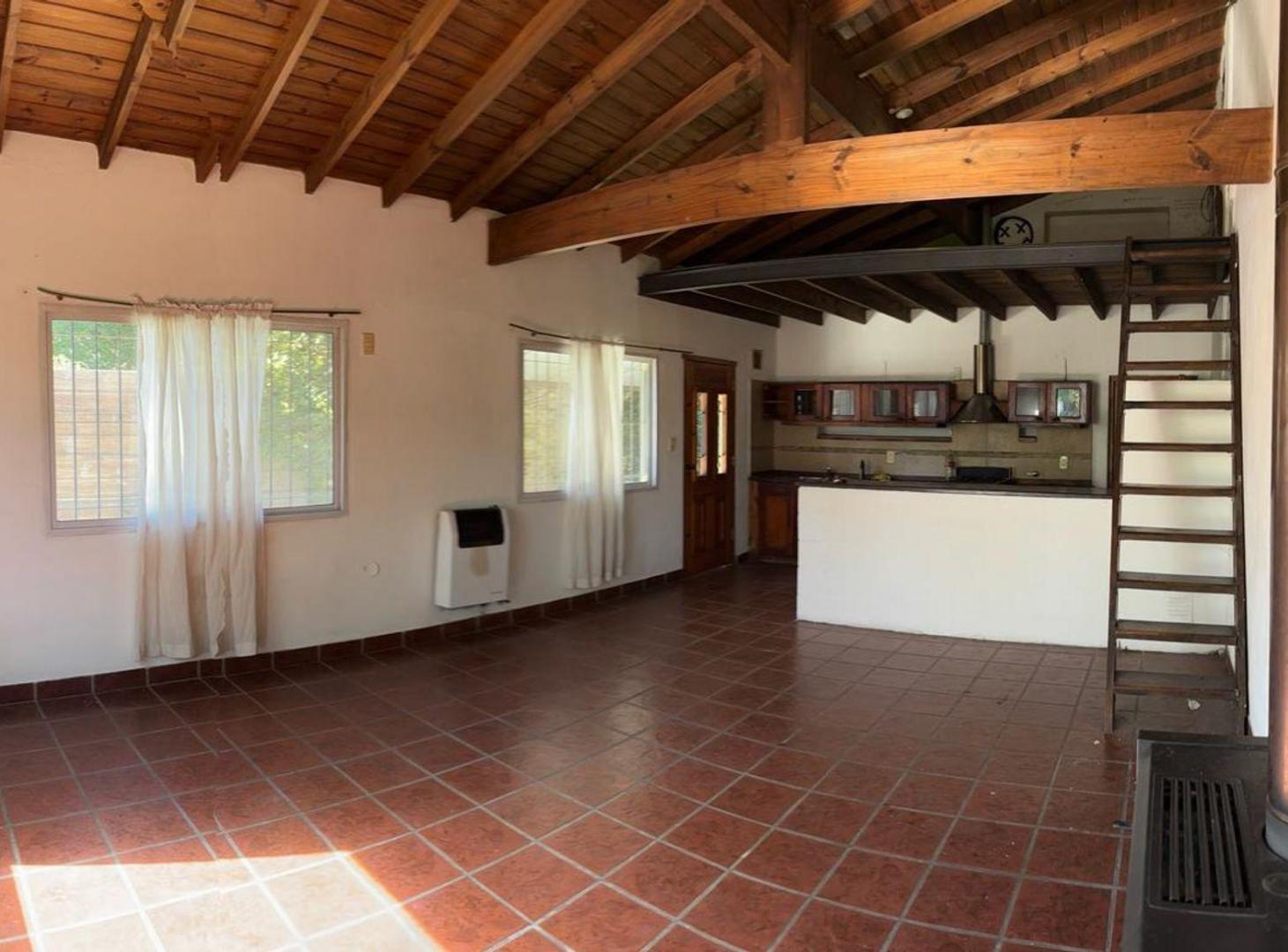 Foto de Venta Casa 5 Amb con Pileta La Reja APTO CREDITO, imagen 3