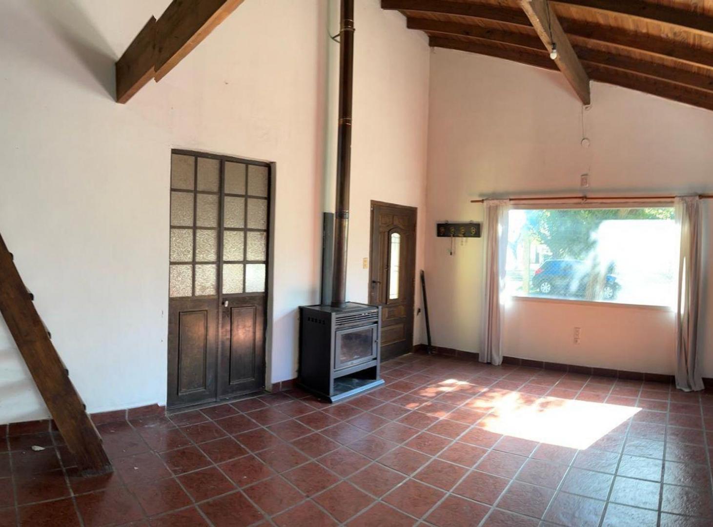 Foto de Venta Casa 5 Amb con Pileta La Reja APTO CREDITO, imagen 4