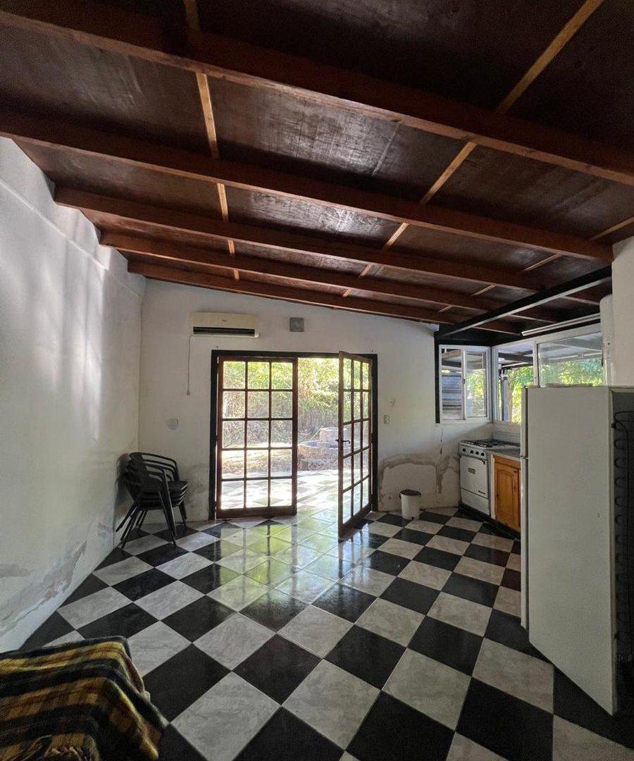 Foto de VENTA CASA 3 AMBIENTES EL PATO LA PLATA PILETA, imagen 2