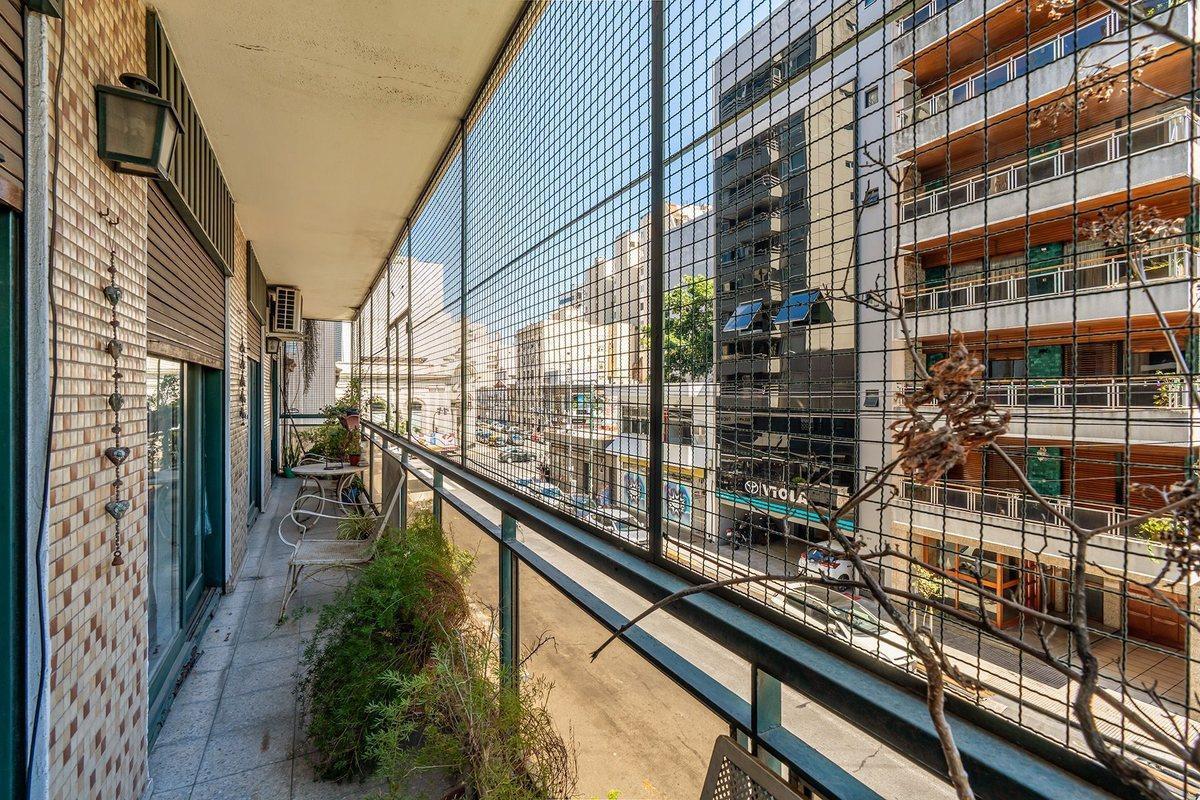 Foto de VENTA DEPTO 4 AMB CON DEPENDENCIA 135m² BARRACAS, imagen 2