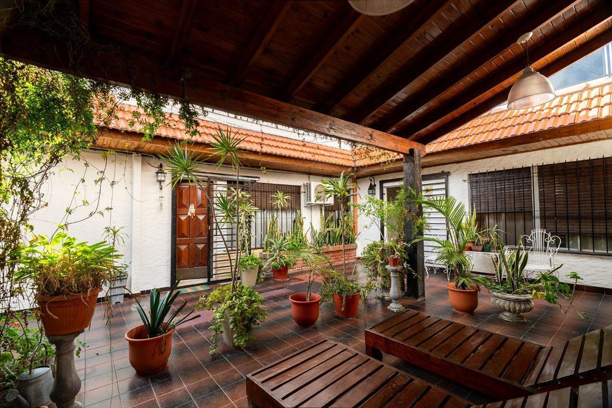 Foto de VENTA CASA 4 AMBIENTES WILDE AVELLANEDA, imagen 2