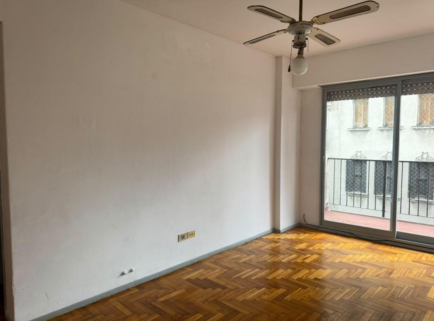 Foto de VENTA DEPTO 2 AMBIENTES CON BALCON BALVANERA, imagen 4