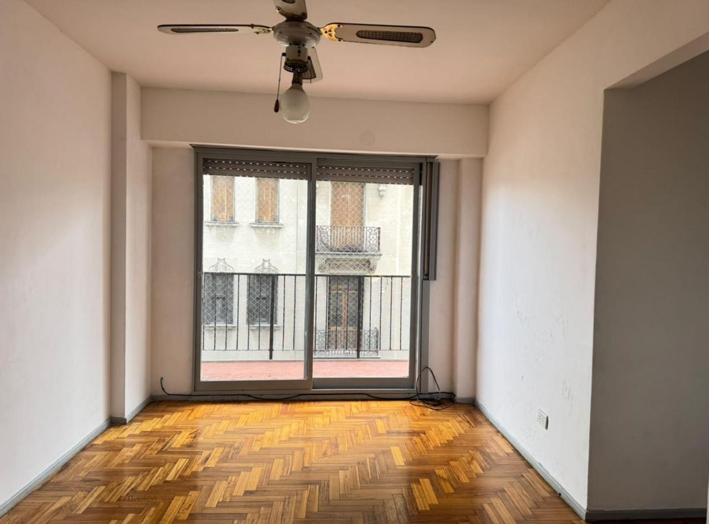 Foto de VENTA DEPTO 2 AMBIENTES CON BALCON BALVANERA, imagen 5