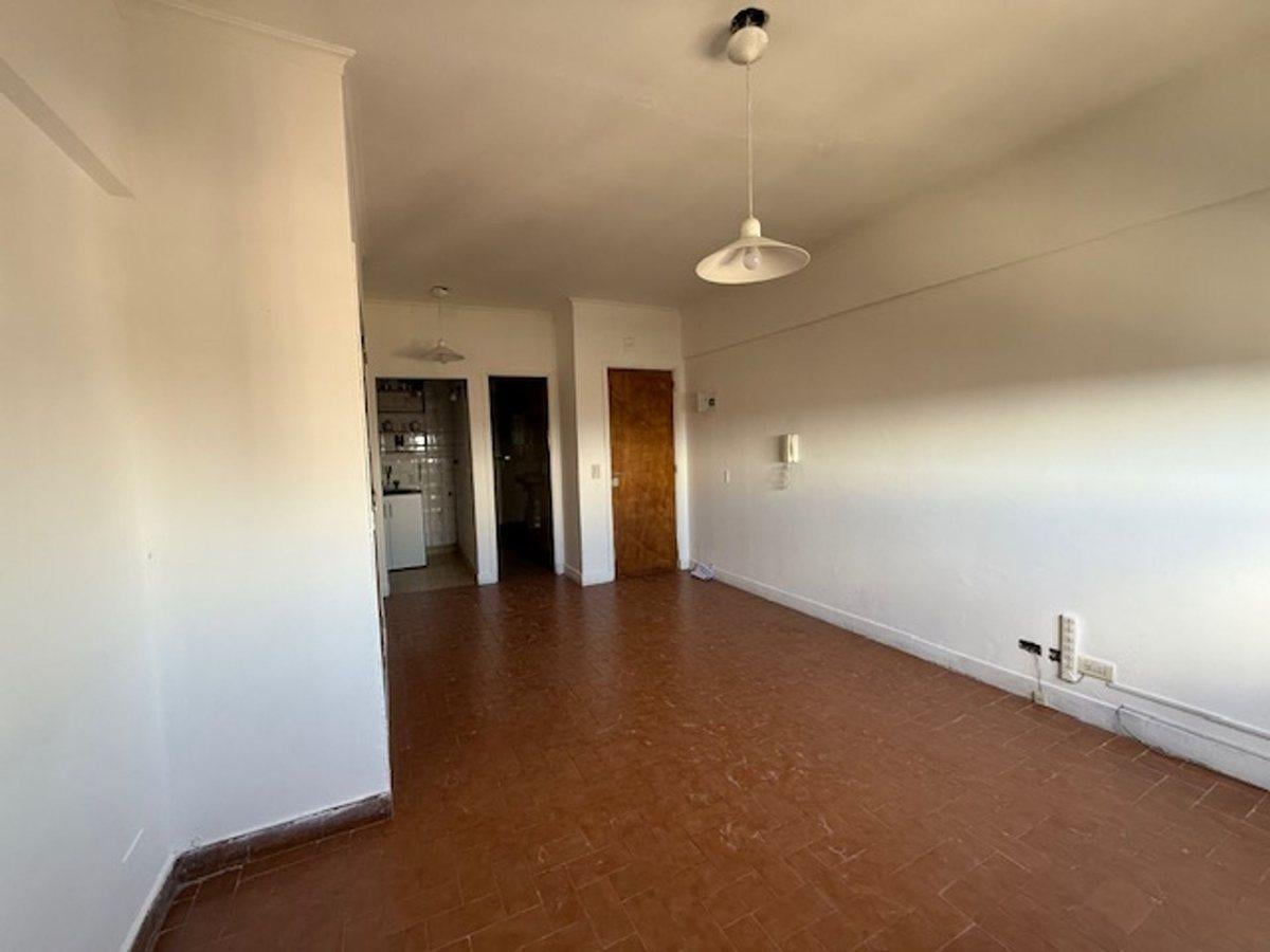 Foto de VENTA DEPARTAMENTO MONOAMBIENTE WILDE CENTRO, imagen 3