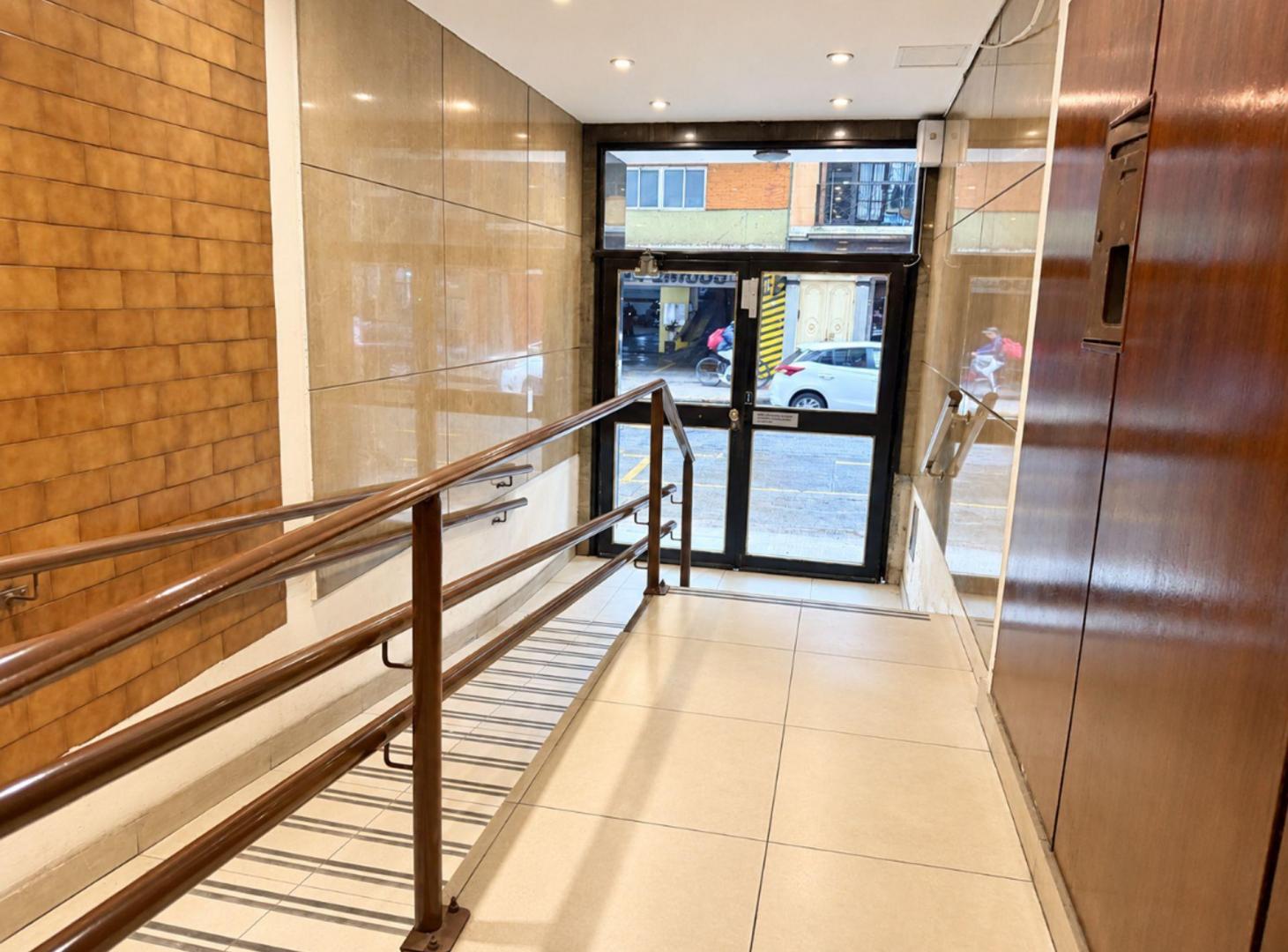 Foto de VENTA MONOAMBIENTE EN ALMAGRO APTO CREDITO, imagen 1