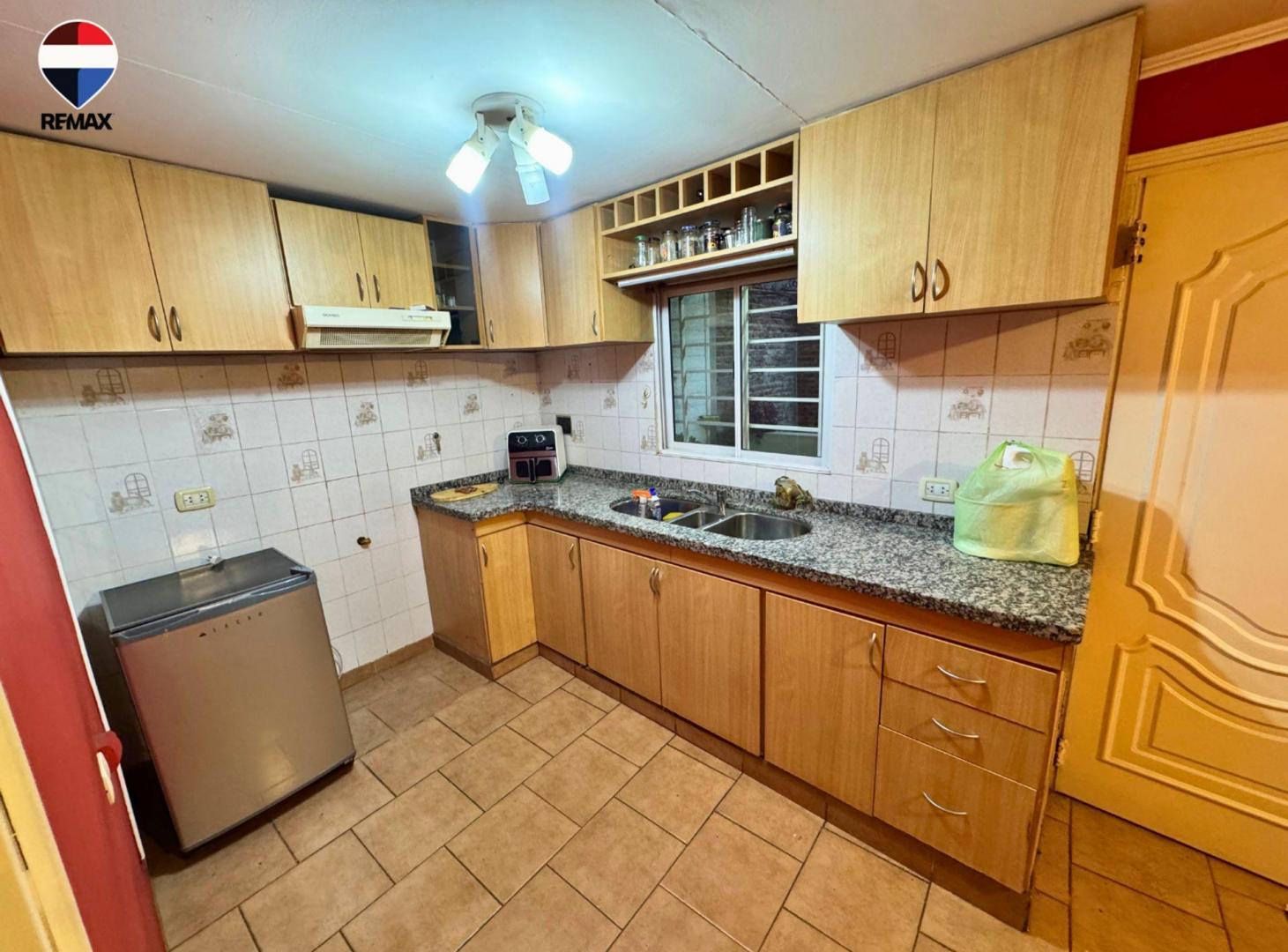Foto de VENTA CASA 6 AMB OLIVOS COCHERA, imagen 4