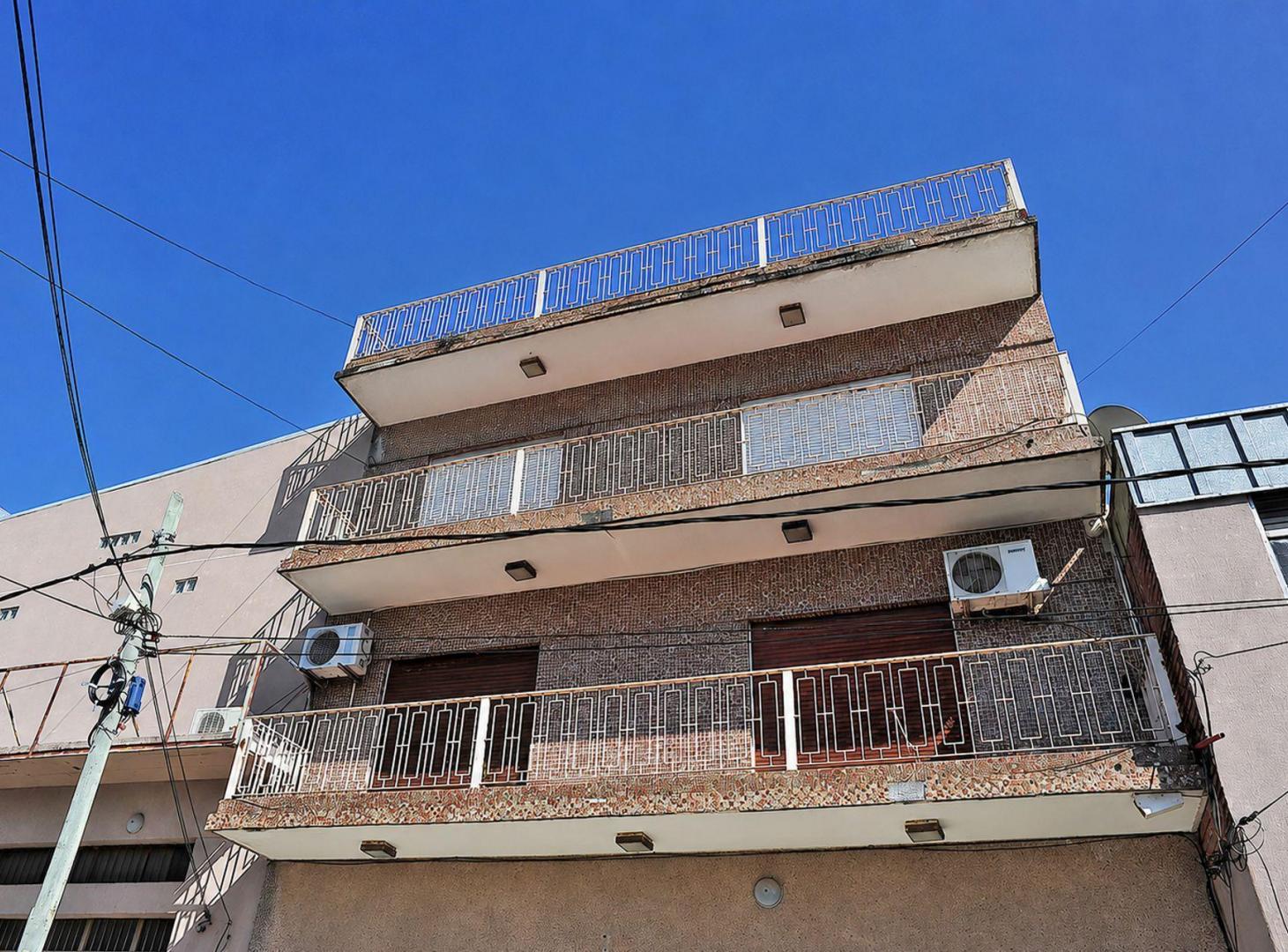 Foto de VENTA DEPARTAMENTO EN PH 4 AMB. COCHERA QUILMES E., imagen 2