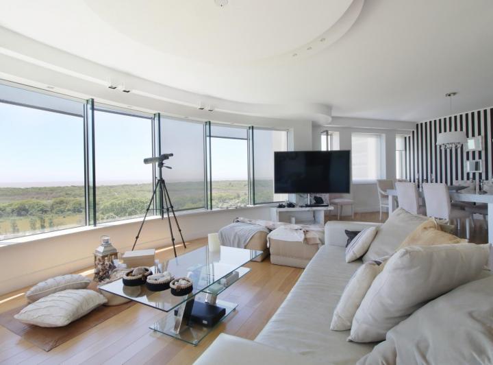 VENTA , TORRE RENOIR 143 MTS, PISO 13° 4