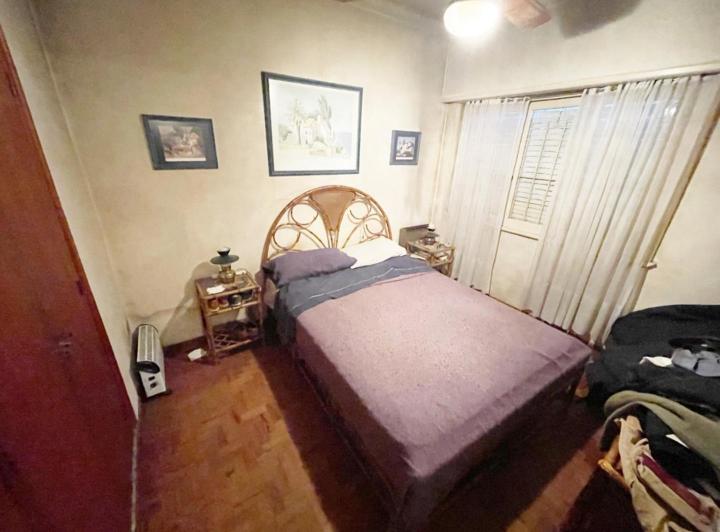 Casa de 4 ambientes en Temperley Apto Credito 5