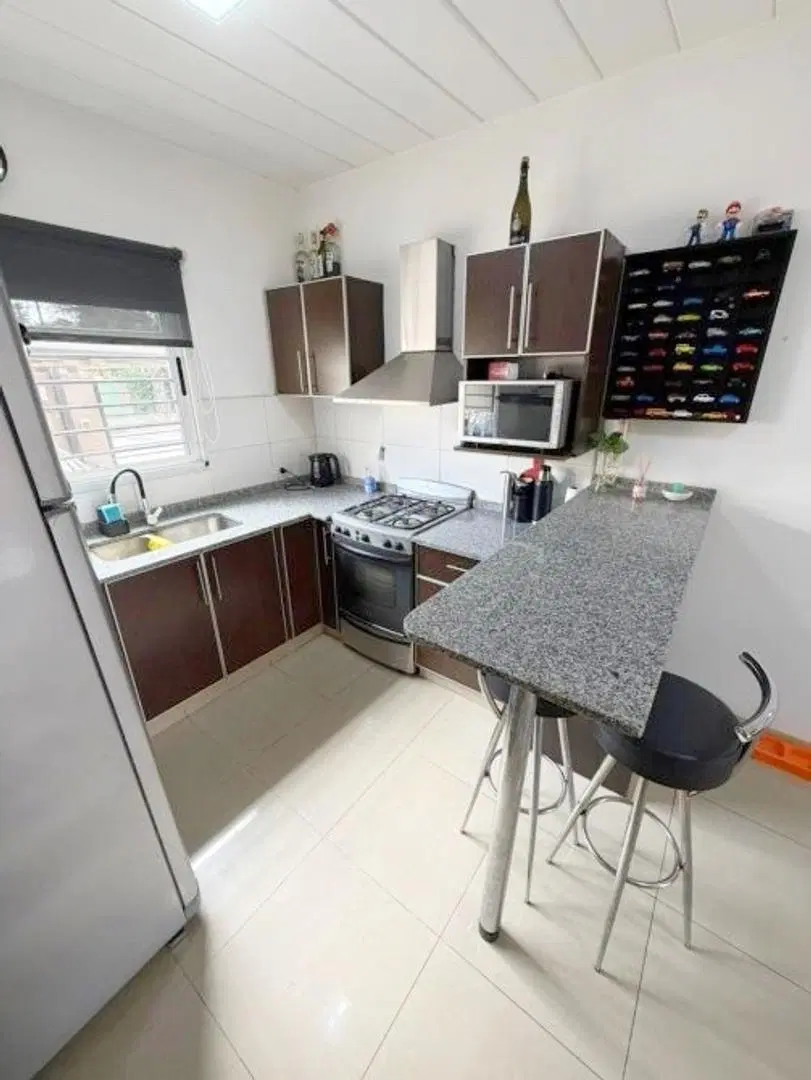 VENTA DUPLEX TRES AMBIENTES 8