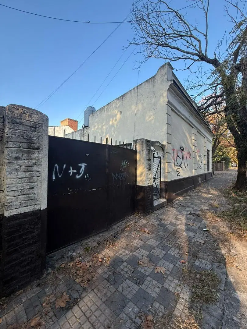 TERRENO 340M2 BARRIO RESIDENCIAL Apto 2 duplex 4