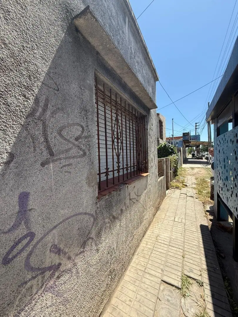 Casa a reciclar con terreno plena entrada Guernica 2