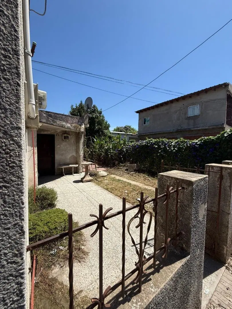 Casa a reciclar con terreno plena entrada Guernica 3