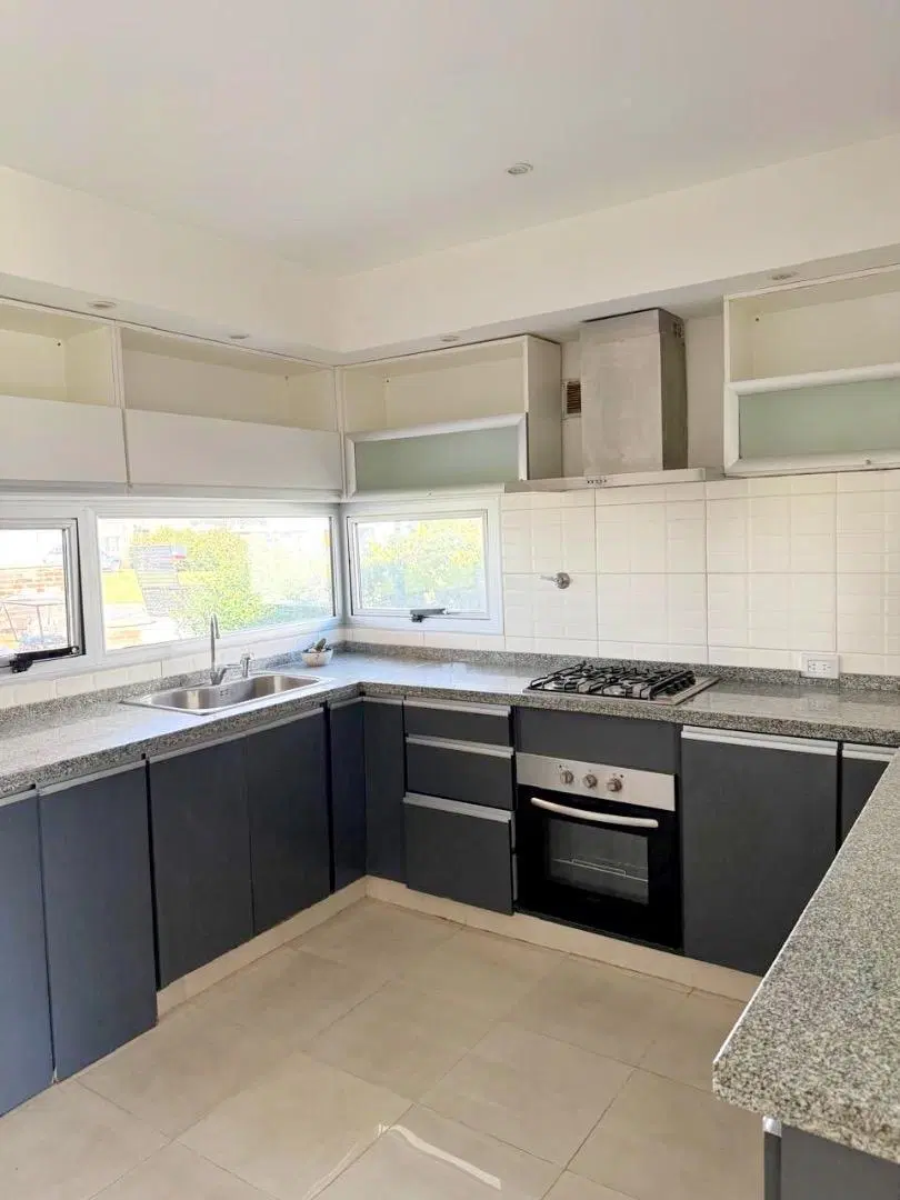 VENTA CASA CANNING 2