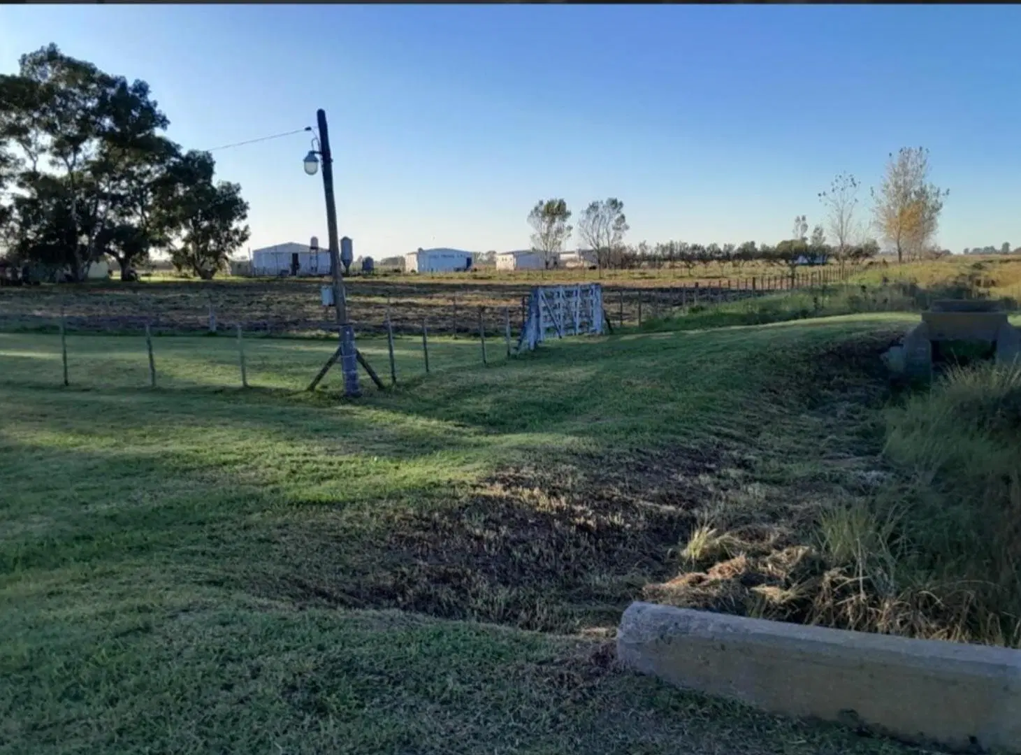 Venta de Campo en Las Flores 2