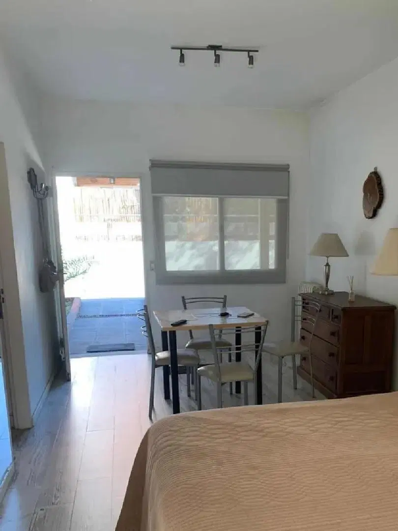 Departamento En Alquiler En Las Mercedes Con Jardín Y Parril 2