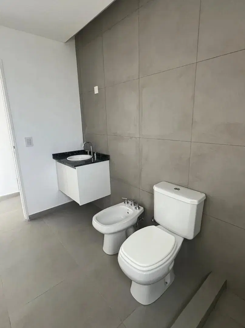 Casa en alquiler en El Aljibe con pileta 1
