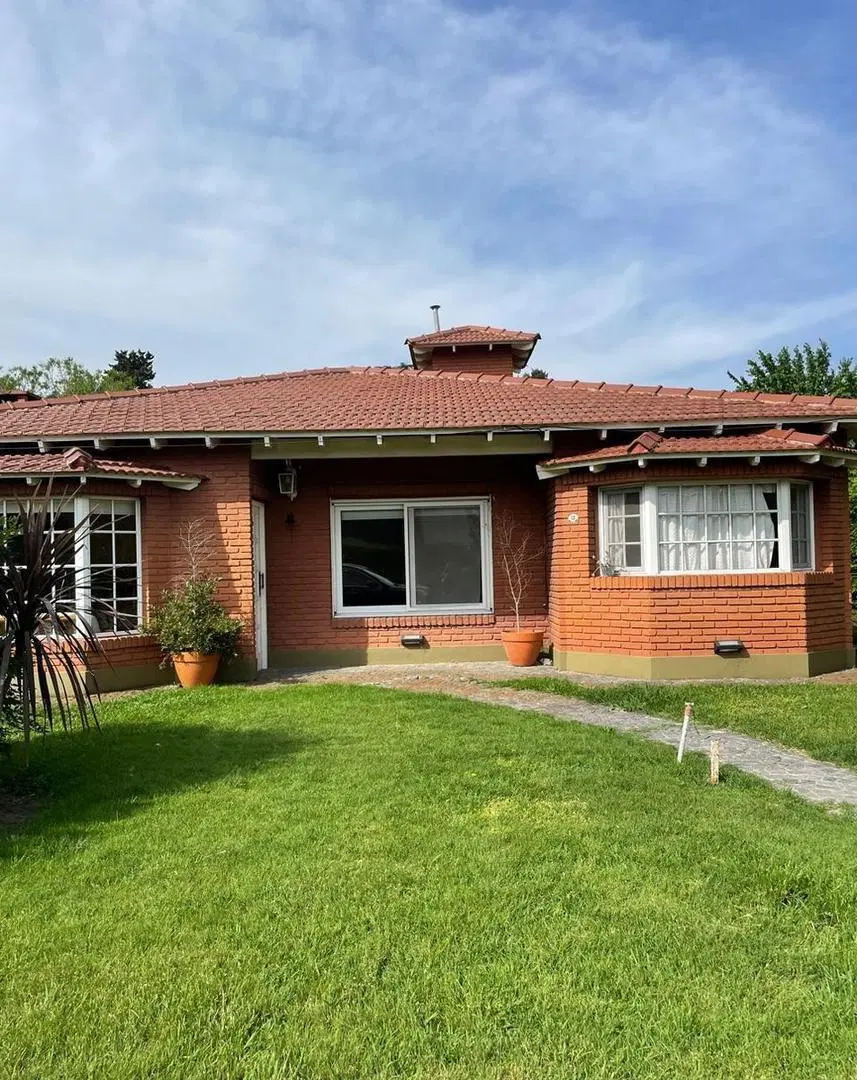 Casa En Venta En Mapuche Con Pileta 3