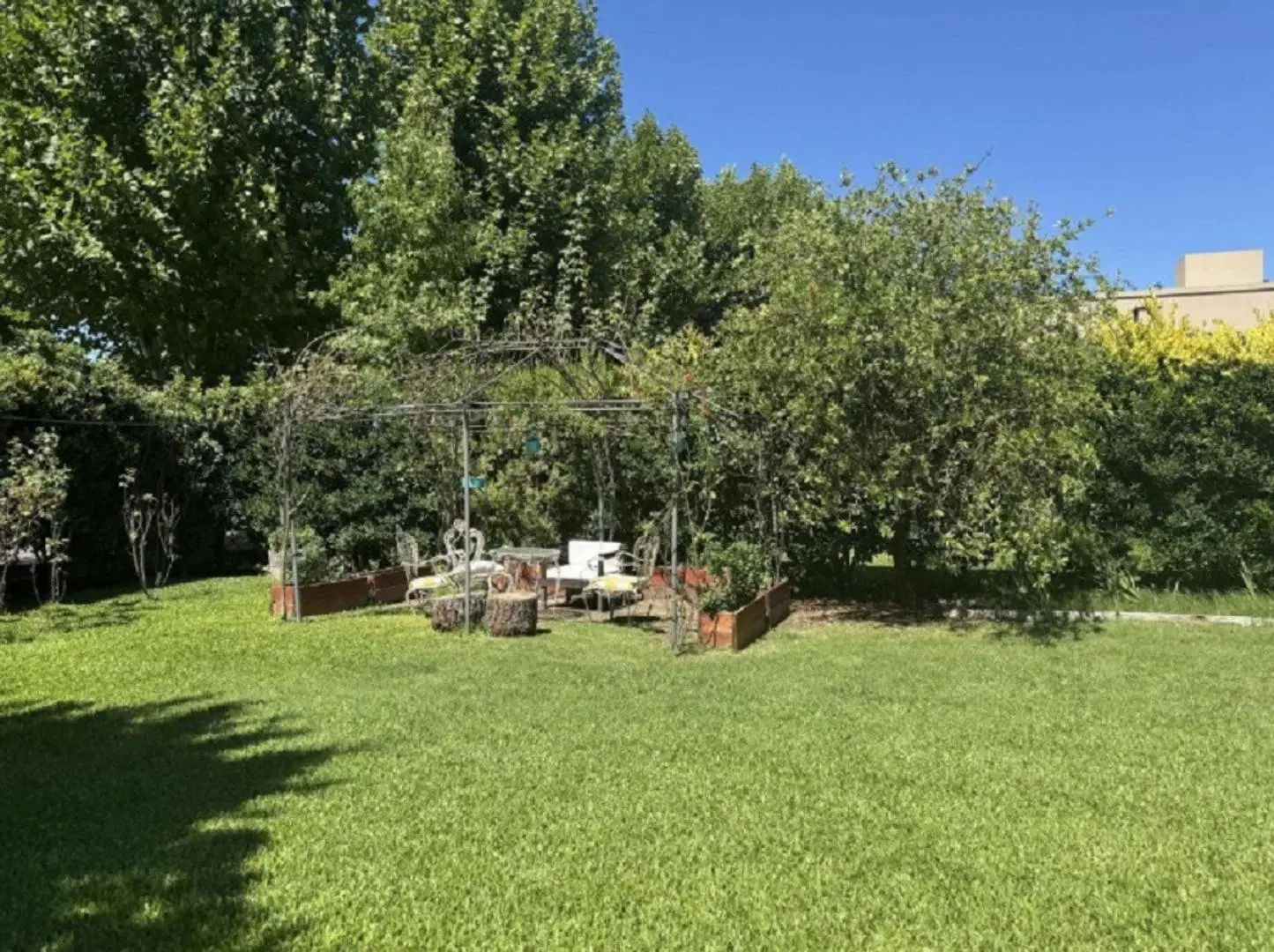 Casa en Venta en El Recodo con Pileta 5