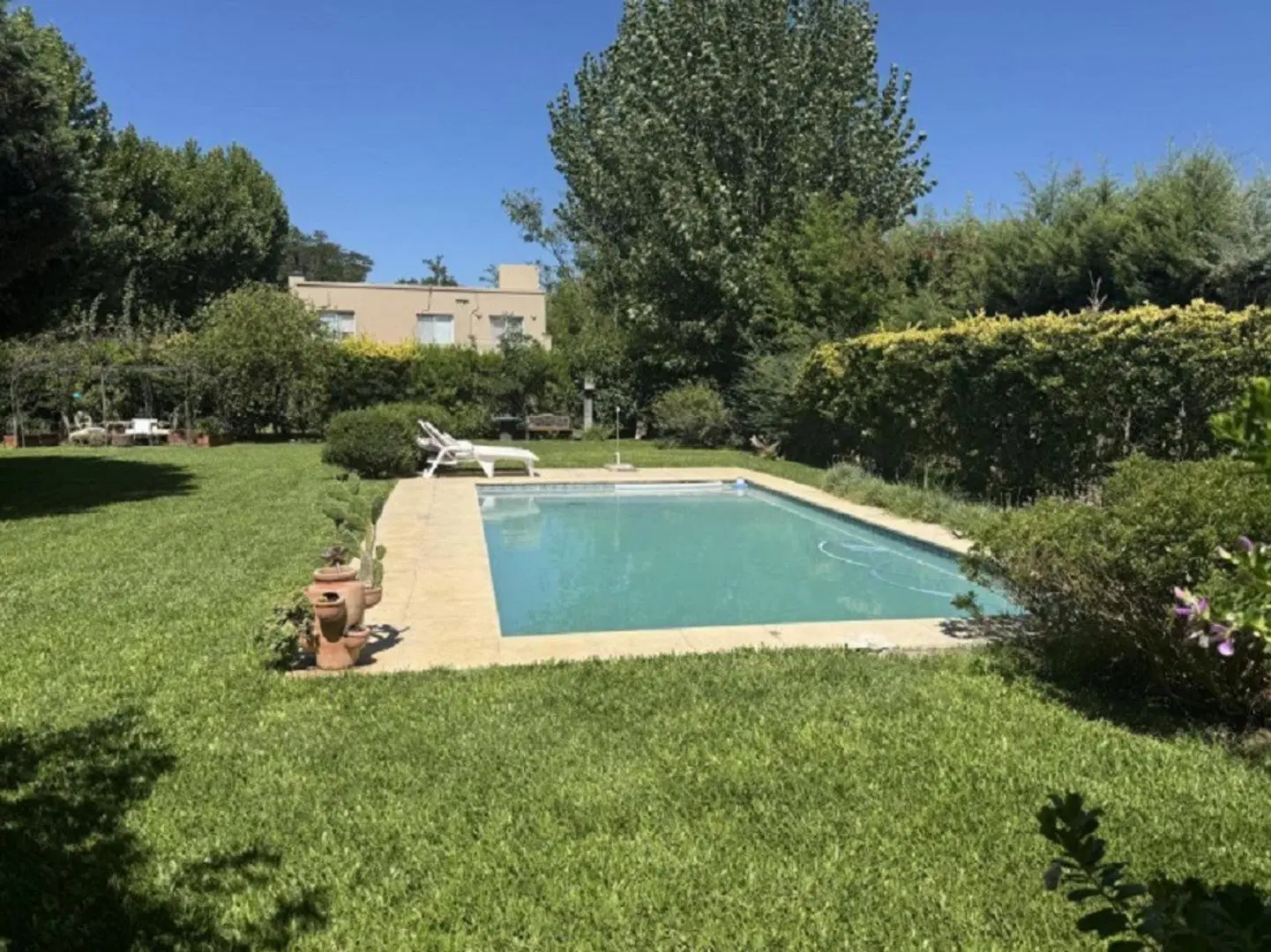 Casa en Venta en El Recodo con Pileta 4