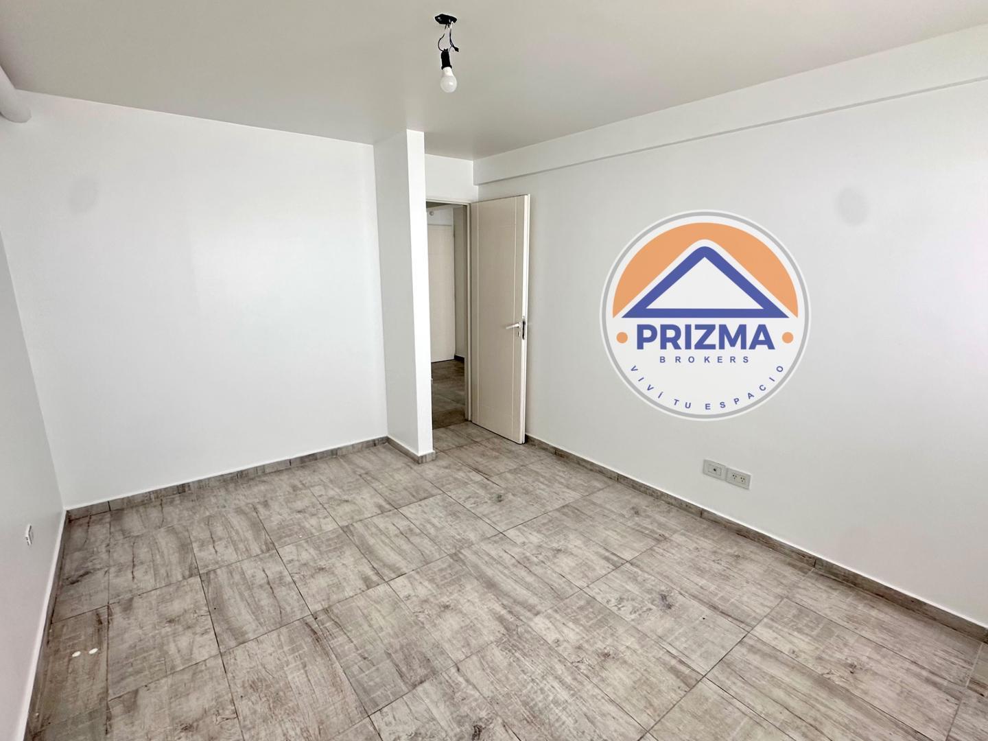 Foto de 2 ambientes con 44 Mts de patio a 200 mts de la estaciòn., imagen 4