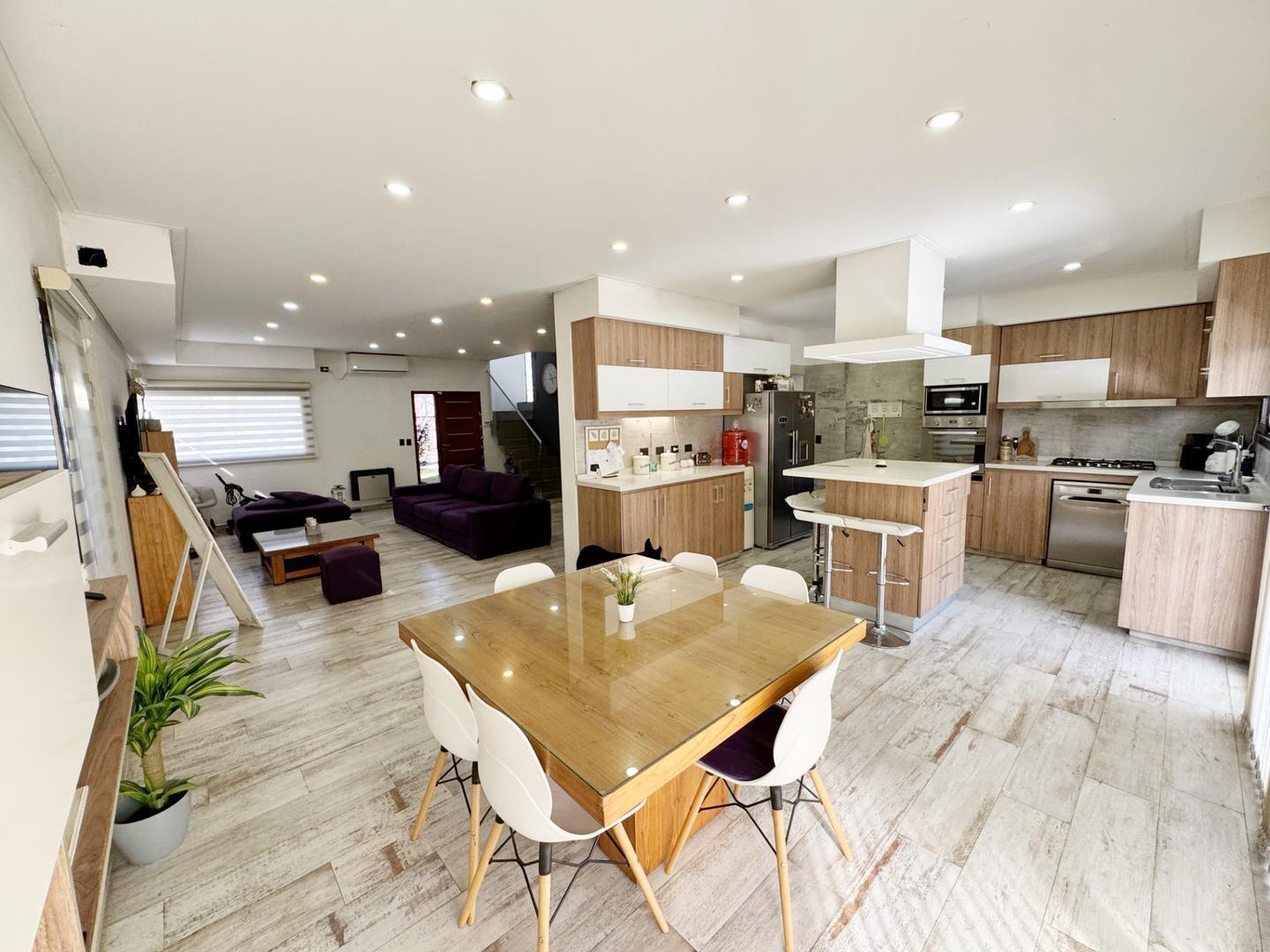 Foto de Casa en Brisas de Adrogue, imagen 2