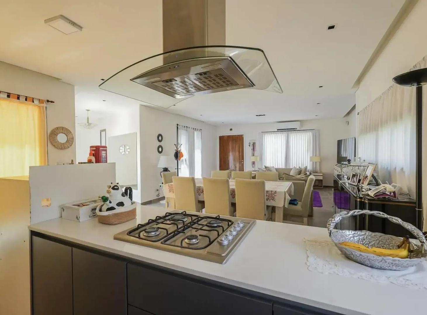 Foto de Casa en Venta en Santa Emilia, imagen 3
