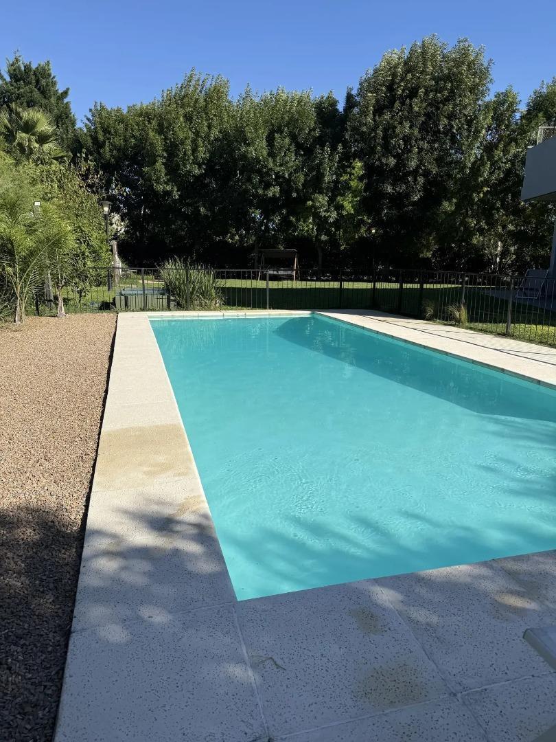 Foto de Casa en venta en Campo Grande con pileta, imagen 3