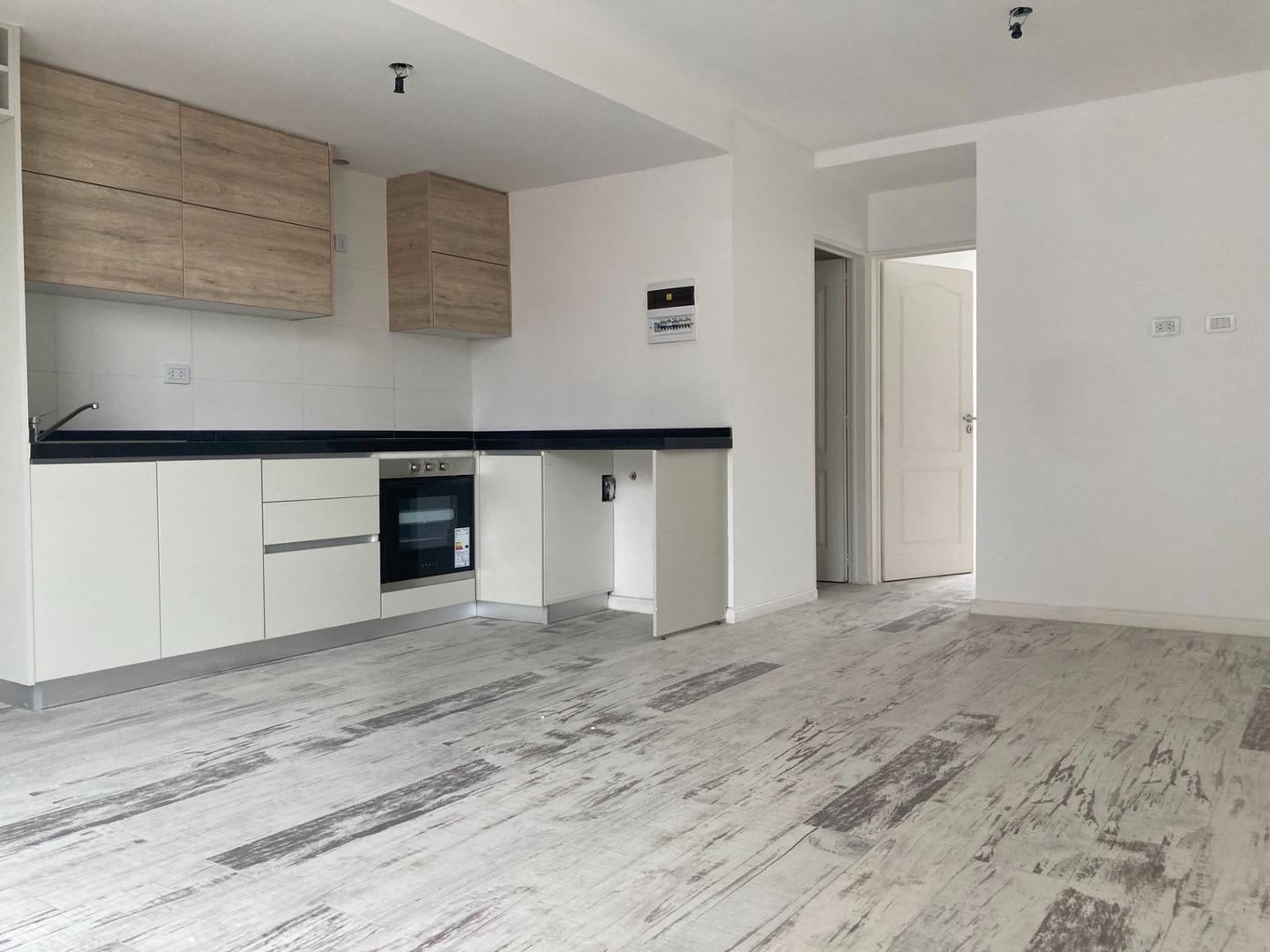 Foto de VENTA DEPTO 2 AMBIENTES ESTRENAR CON COCHERA LANUS OESTE, imagen 1