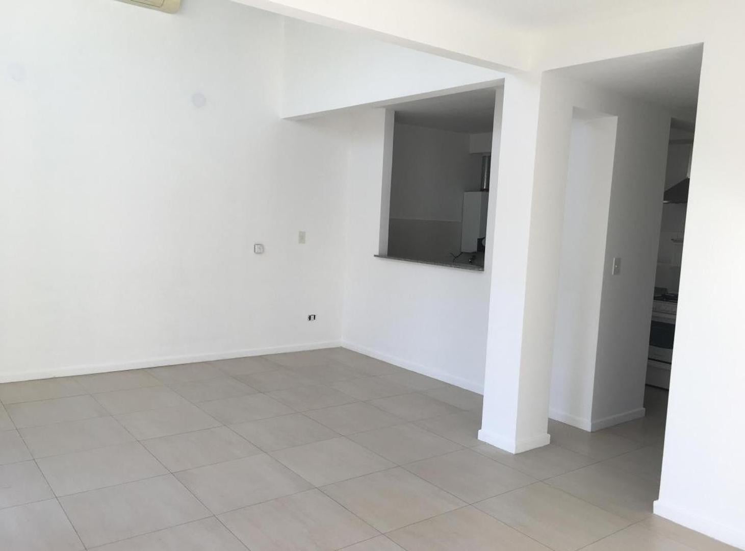 Foto de Departamento en alquiler en Harmony, imagen 1