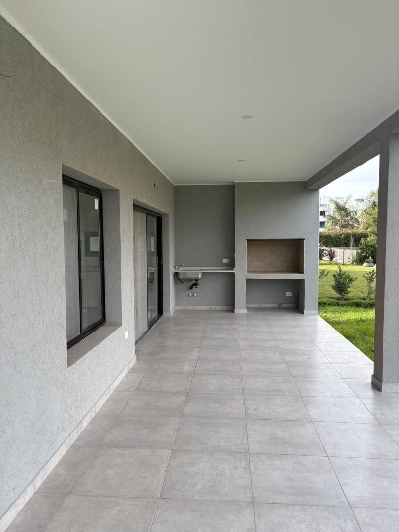 Foto de Casa a estrenar en Lagoon Pilar, imagen 4