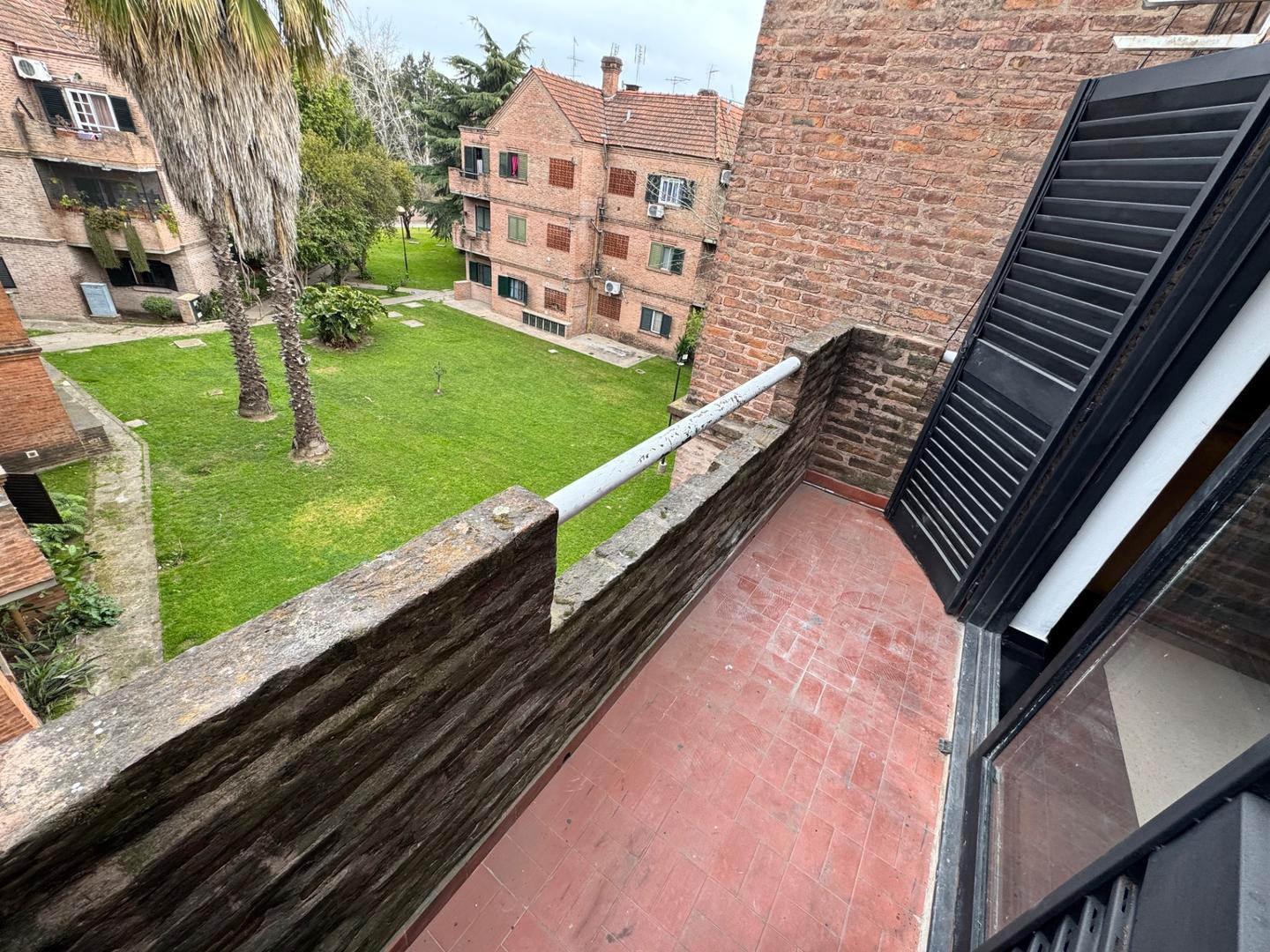 Foto de Departamento en Burzaco de 3 Ambientes, imagen 3