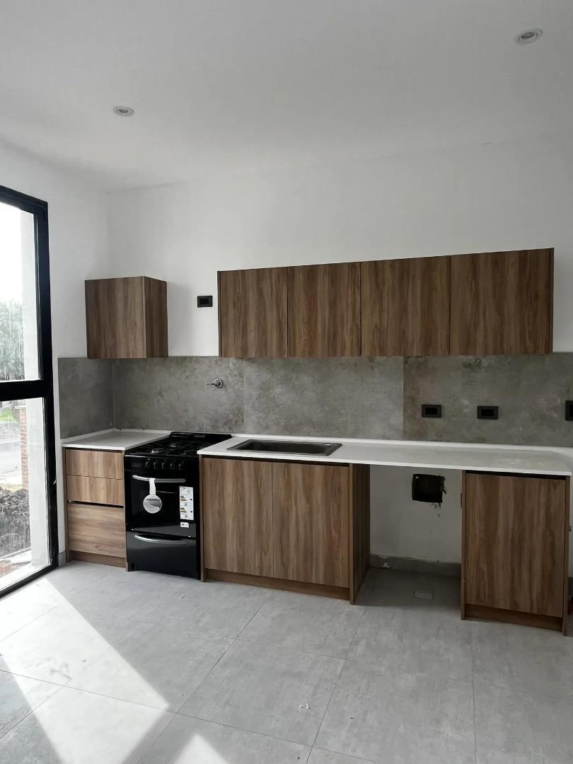 Foto de Casa en alquiler en San Sebastian con pileta, imagen 5