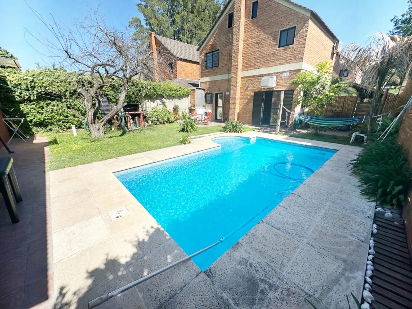 Foto de Casa con Pileta en Casuarinas 3, imagen 1
