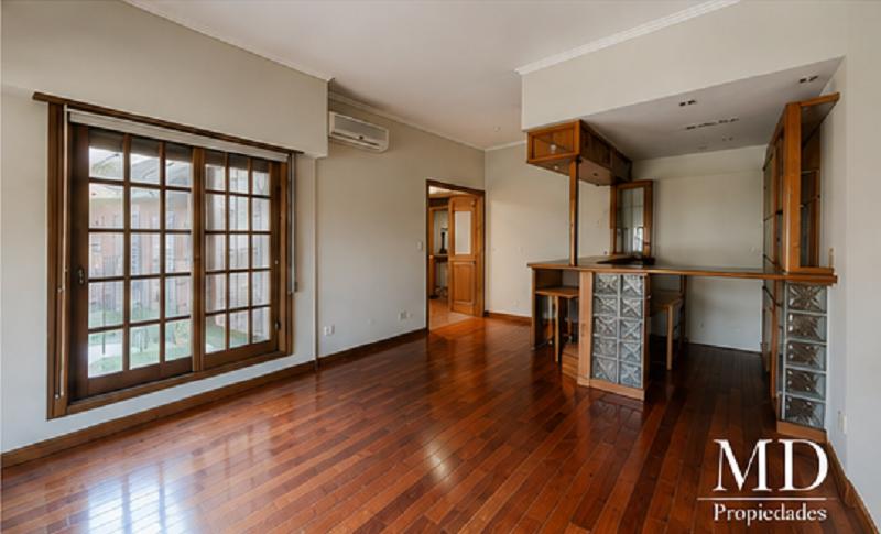 Foto de Casa de 400 m² de Terreno Pileta - 3 dormitorios en venta en Ranelagh, imagen 2