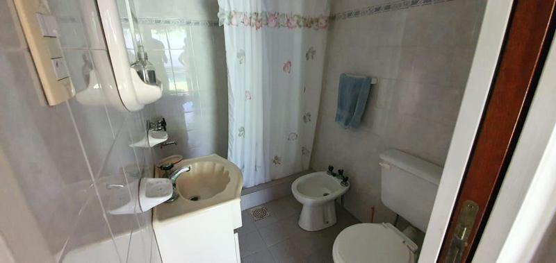 Propiedad con Amplio Lote 3
