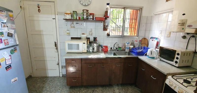 Propiedad con Amplio Lote 1