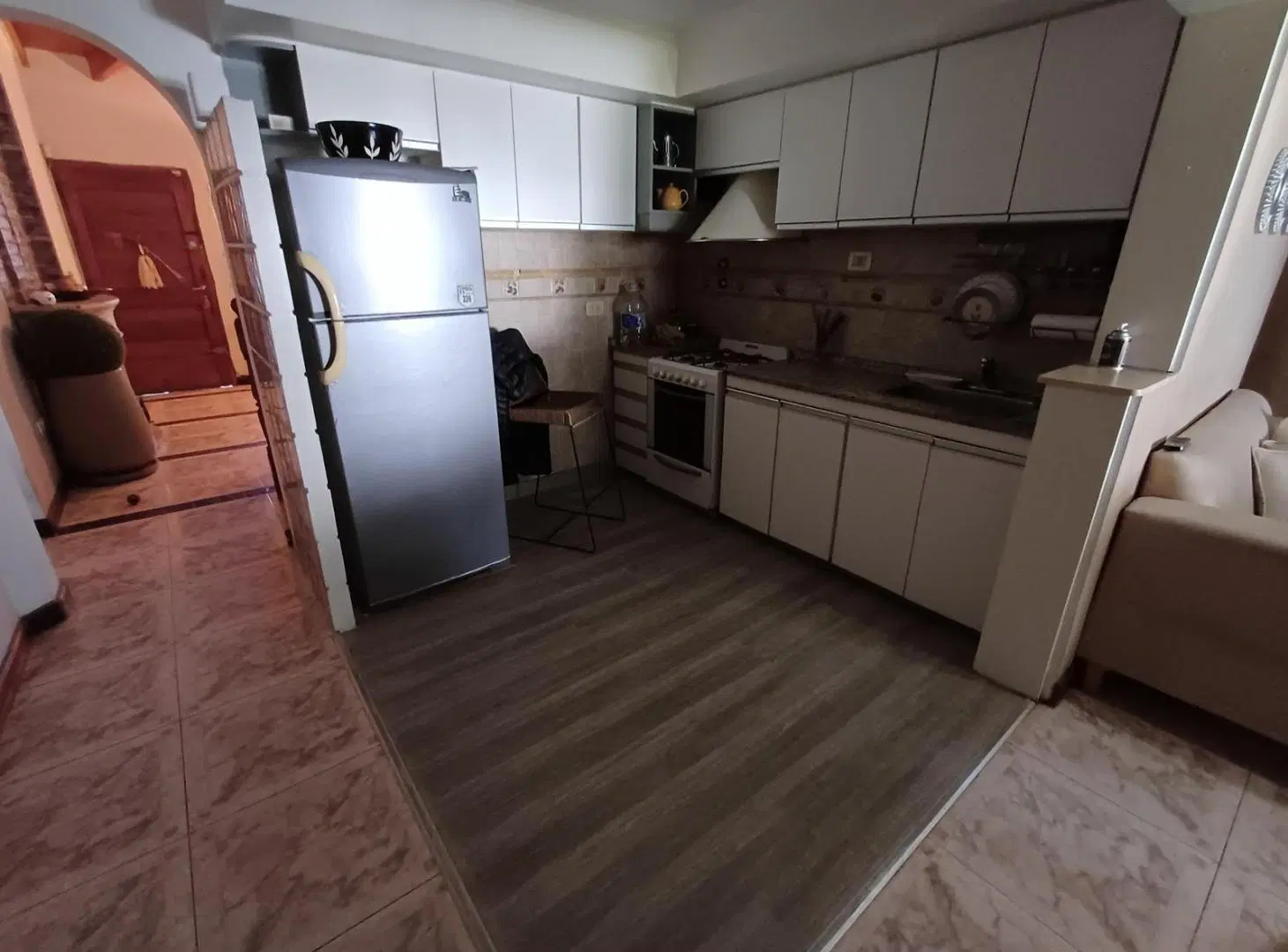 CASA EN VENTA 5 AMBIENTES CON PILETA, PARQUE Y GARAGE MULTIFUNCIÓN EN QUILMES OESTE 4