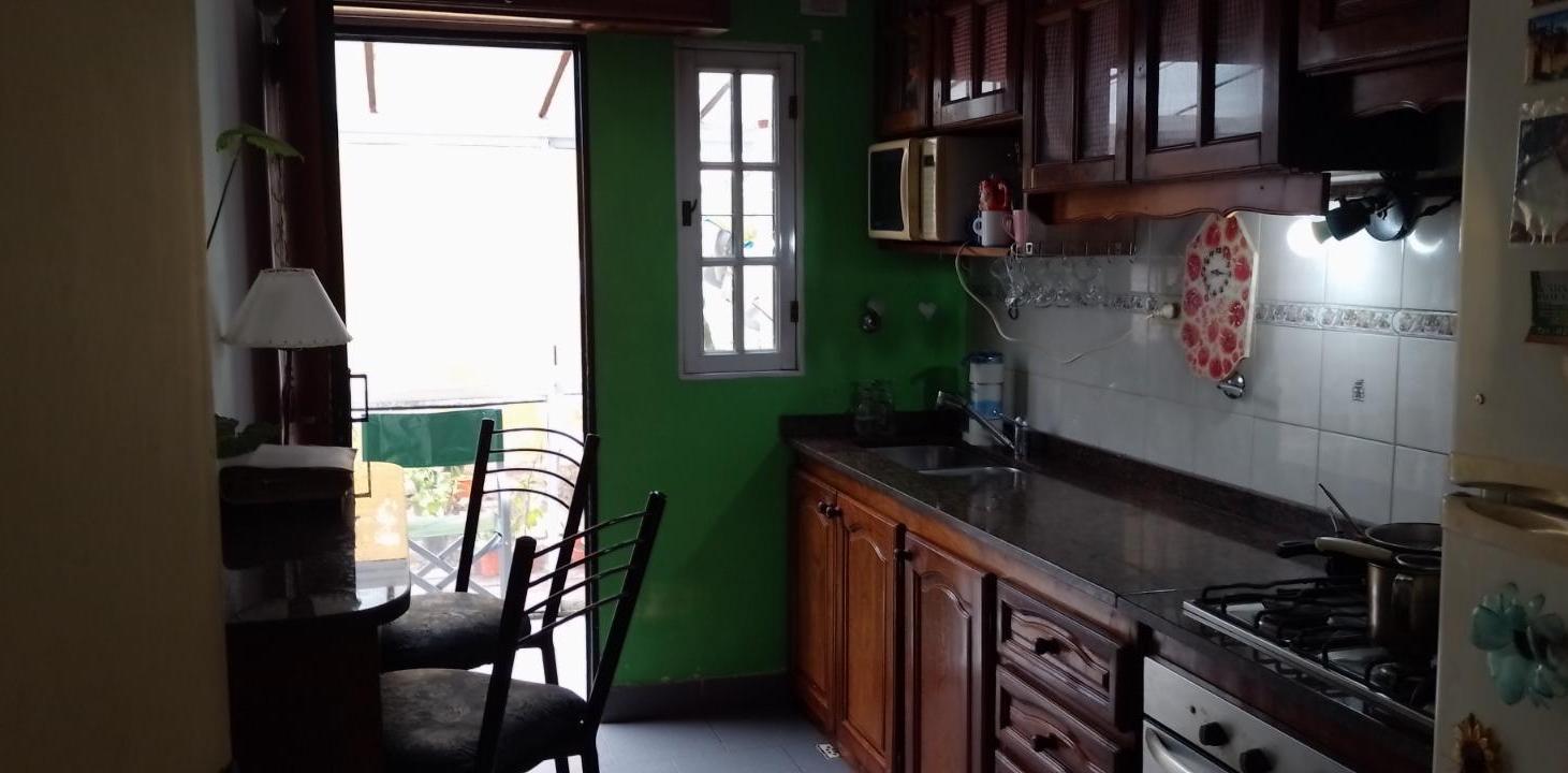 Foto de Dúplex 4 ambientes en venta con cochera y patio | Ezpeleta, imagen 2