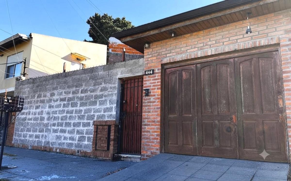 Foto de CASA EN 2 PLANTAS 3 AMBIENTES CON COCHERA Y PATIO, imagen 2