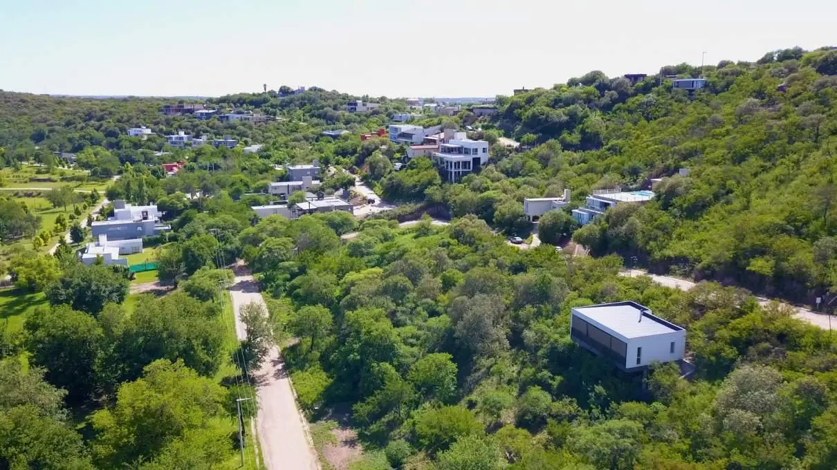 LOTE EN VENTA IMPERDIBLE SIERRA NUEVA COLINDANTE A Q2 MENDIOLAZA 3