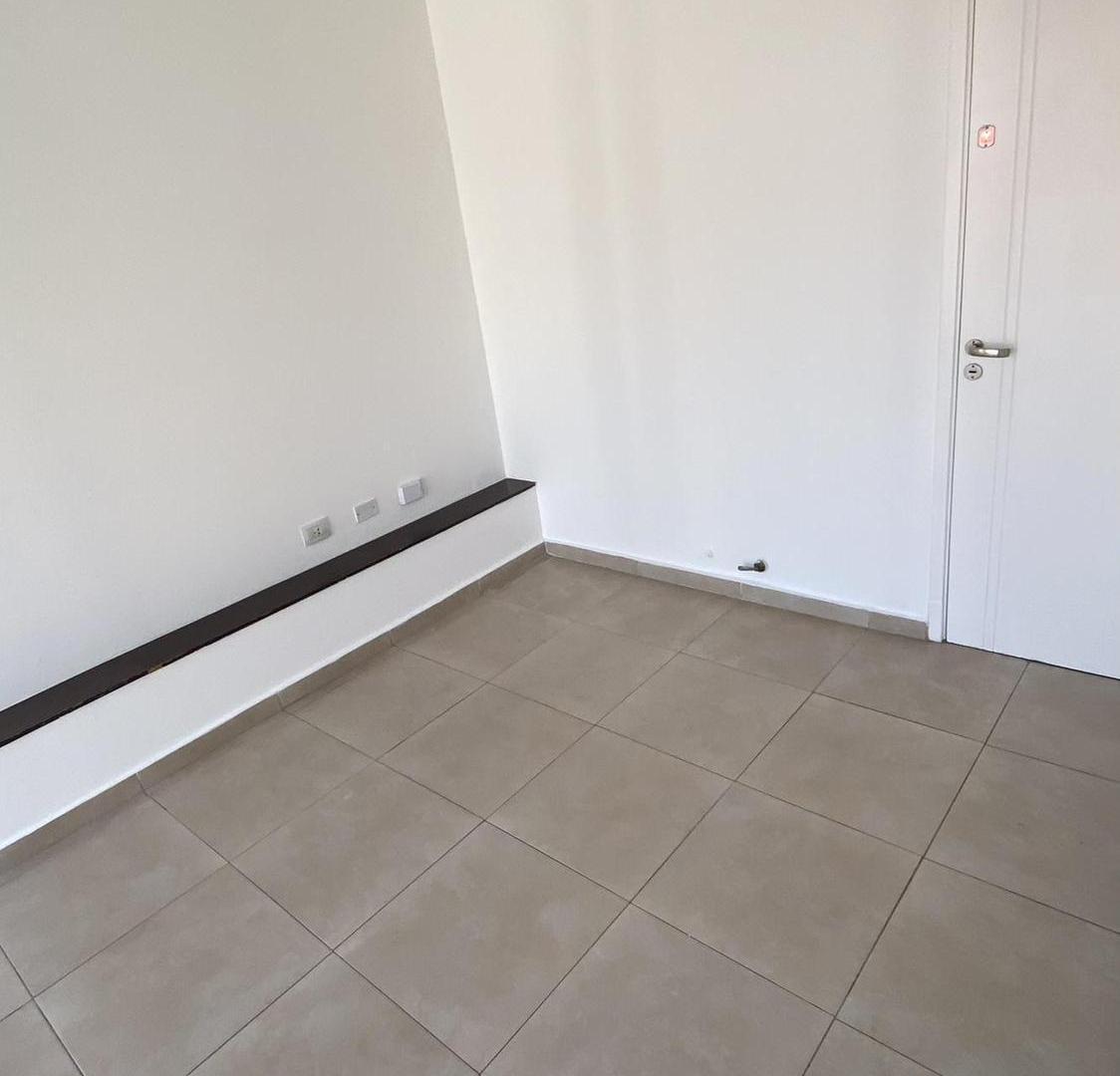 Foto de ALQUILER IMPERDIBLE DEPARTAMENTO 1 DORMITORIO MUY LUMINOSO EN PISO ALTO NUEVA CORDOBA, imagen 2