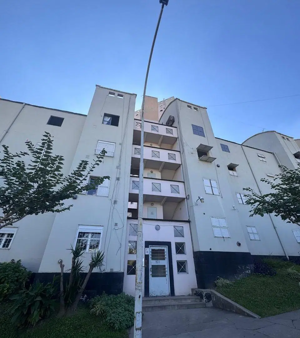 ALQUILER DEPARTAMENTO 2 DORMITORIOS PISO 3 POR ESCALERA LOMAS DE SAN MARTIN 1