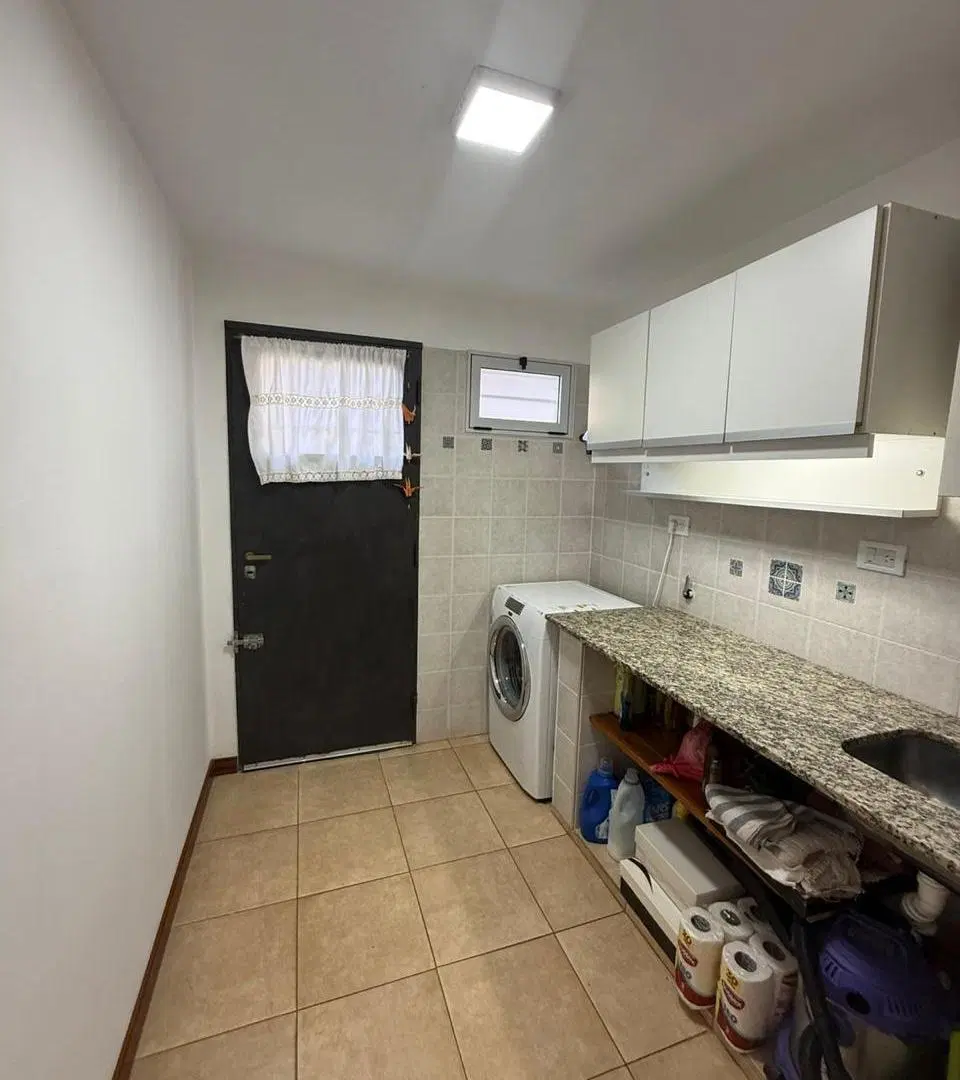 ALQUILER CASA 4 DORMITORIOS EN QUINTAS DE ITALIA 2 ZONA SUR 4