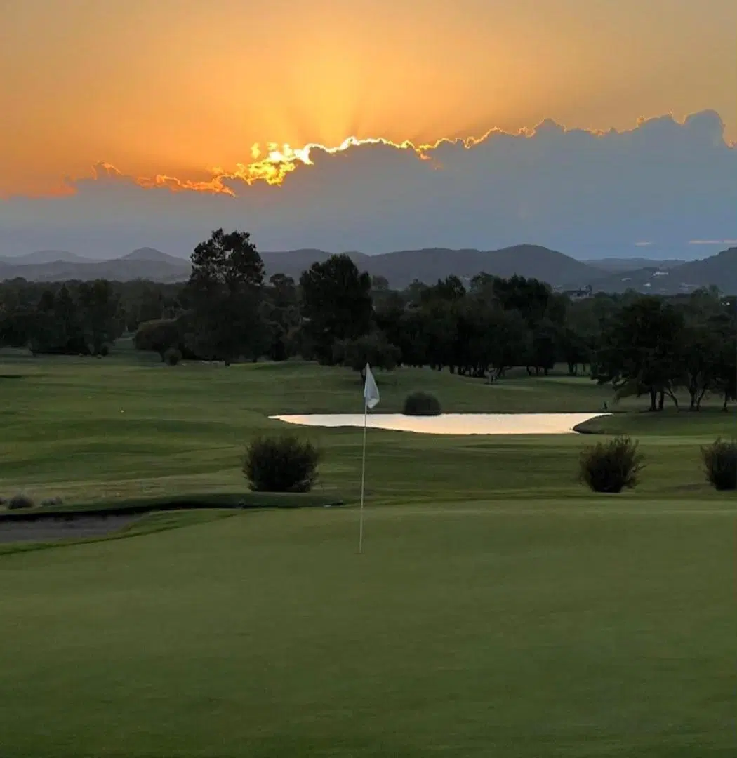 Casa en construcción en Valle del Golf Malagueño, se acepta permuta ! 2