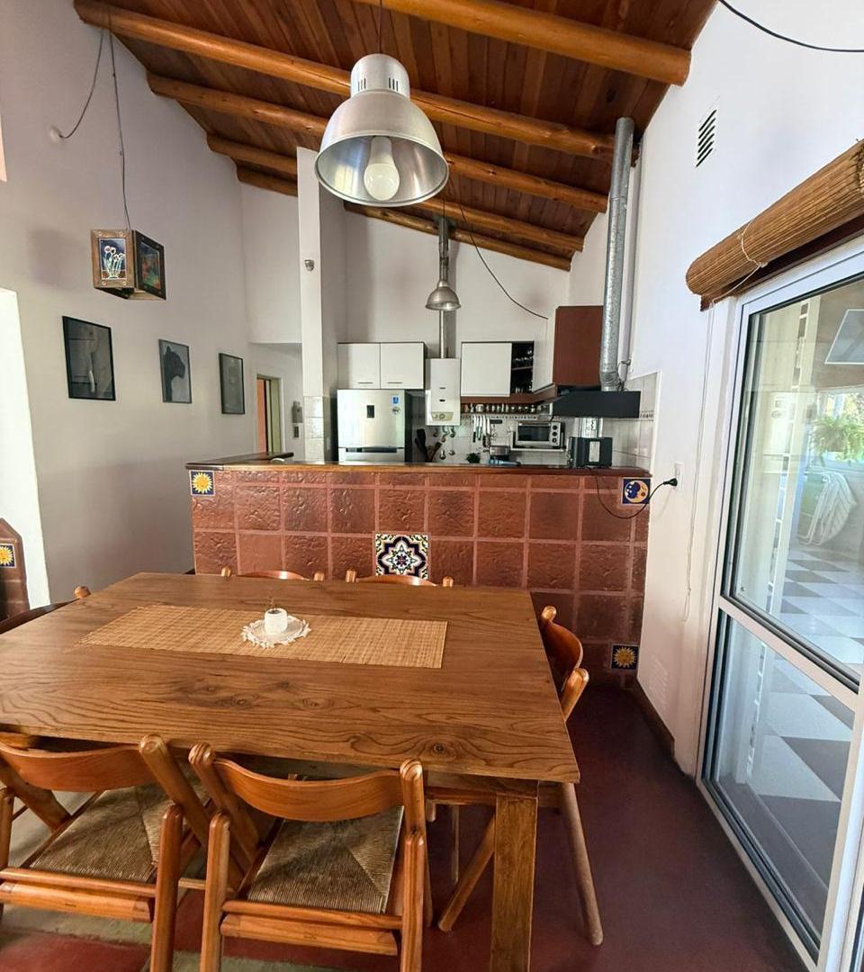 Foto de ALQUILER CASA 4 DORMITORIOS EN QUINTAS DE ITALIA 2 ZONA SUR, imagen 2