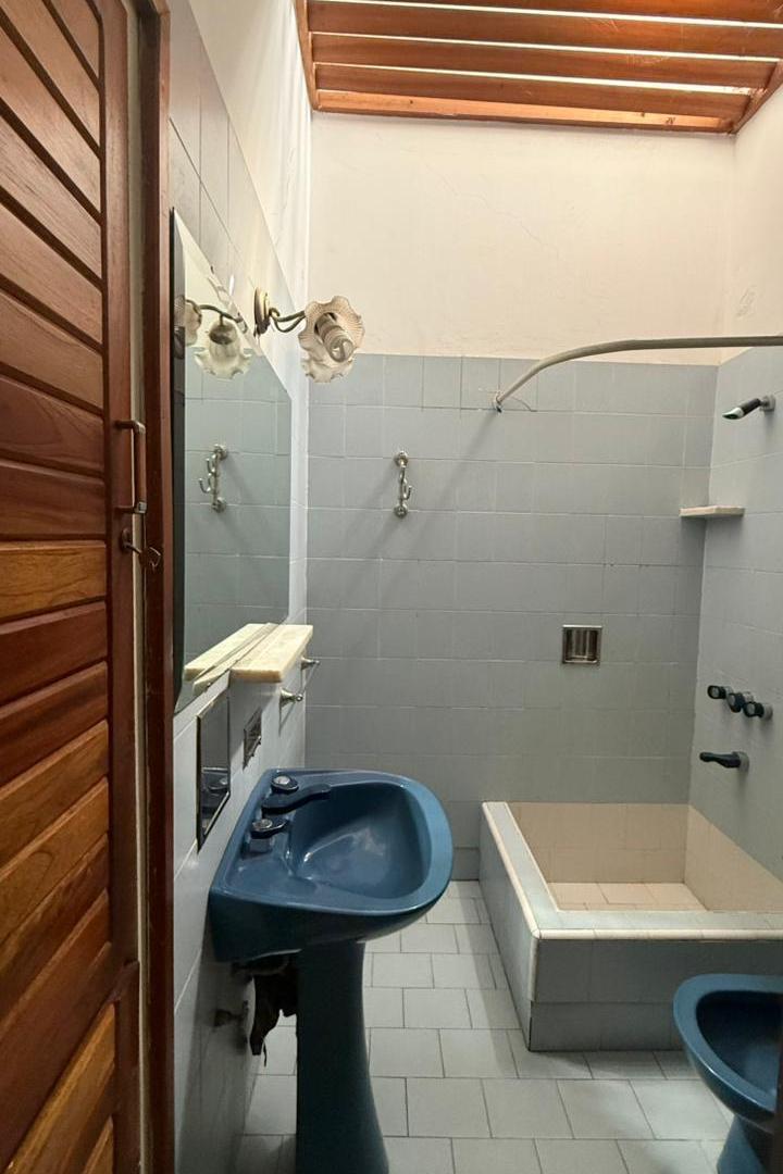 Foto de VENTA CASA 4 DORMITORIOS BARRIO MAIPU, imagen 2