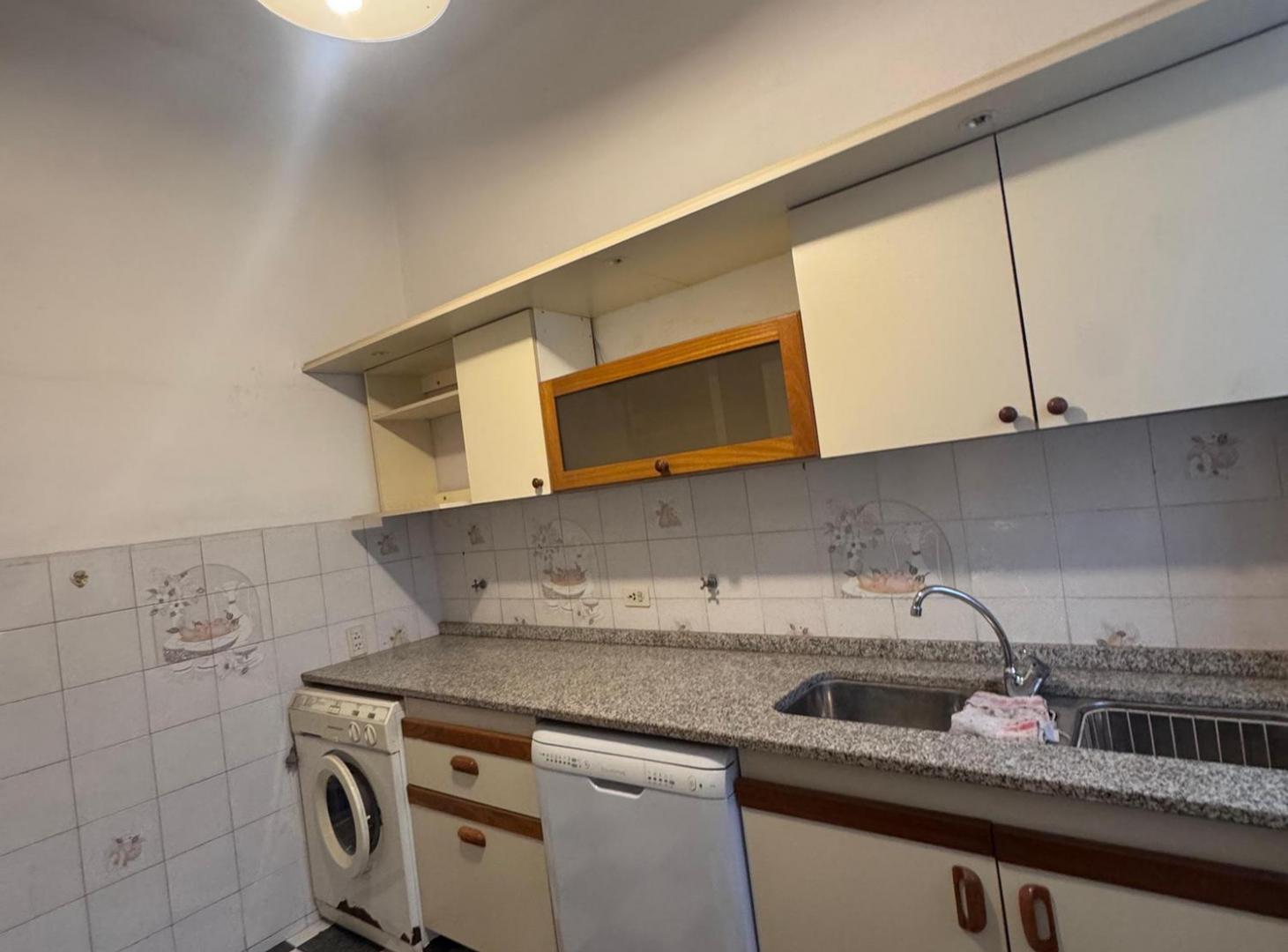 Foto de VENTA DEPARTAMENTO 3 DORMITORIOS EN BARRIO CENTRO, imagen 4