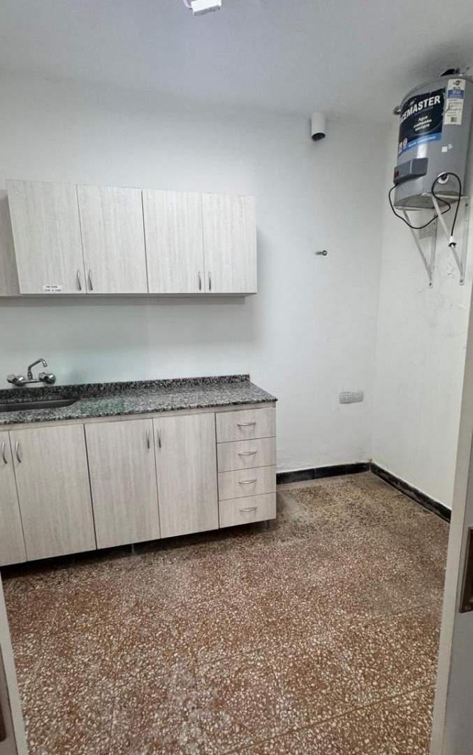 Foto de ALQUILER COMERSIAL PROFESIONALES SALUD IMPERDIBLE BARRIO GENERAL PAZ, imagen 5